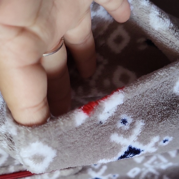 Matching Women's Polarbear Pajamas - Picture 10 of 17